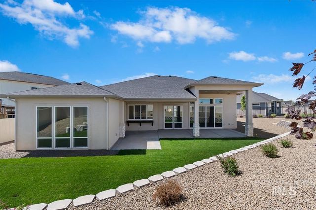 9542 S Green Cottage Ave, Kuna, ID 83634