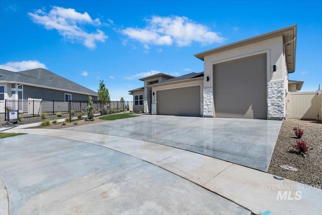 9542 S Green Cottage Ave, Kuna, ID 83634
