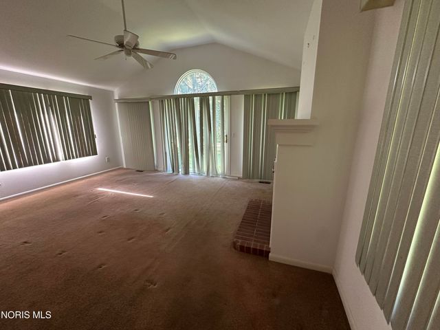 245 W State Line Road, Toledo, OH 43612