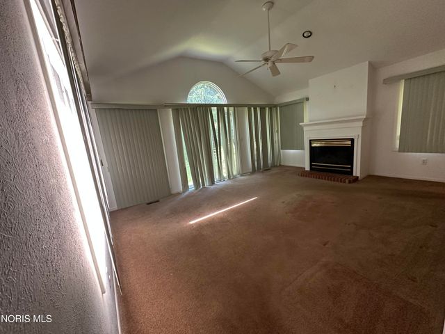 245 W State Line Road, Toledo, OH 43612
