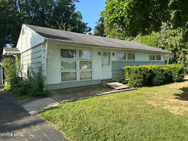 245 W State Line Road, Toledo, OH 43612