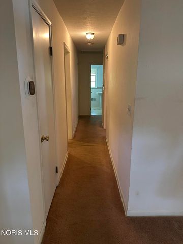 245 W State Line Road, Toledo, OH 43612