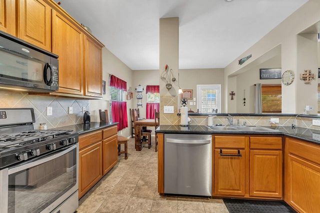 2710 Taos Trail, Deer Park, TX 77536