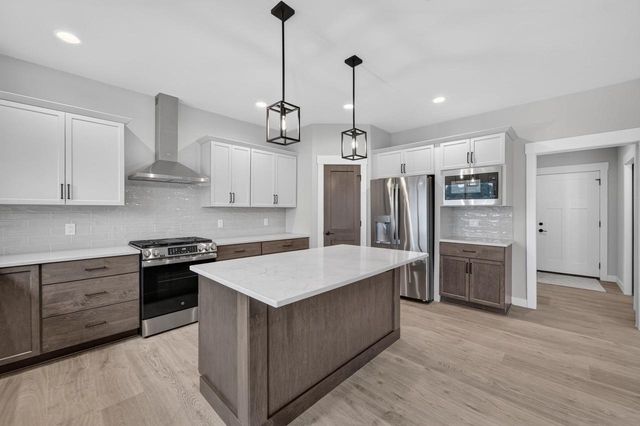 1769 Woodford Road, Cross Plains, WI 53528