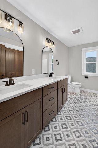 1769 Woodford Road, Cross Plains, WI 53528