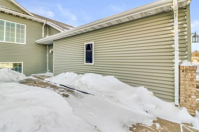 1549 34th Avenue S, Moorhead, MN 56560