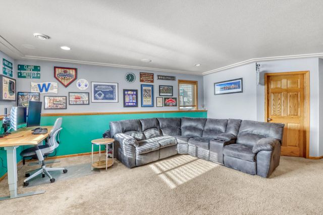 1549 34th Avenue S, Moorhead, MN 56560