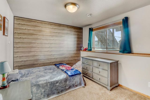 1549 34th Avenue S, Moorhead, MN 56560