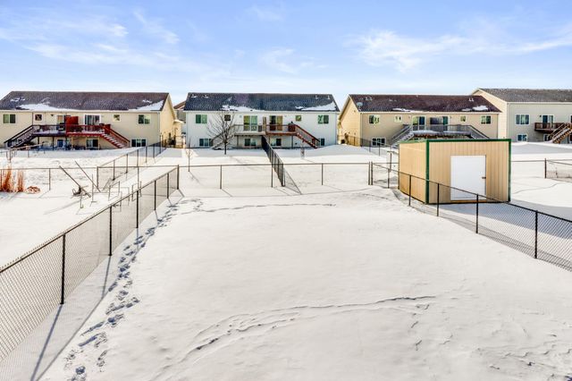 1549 34th Avenue S, Moorhead, MN 56560