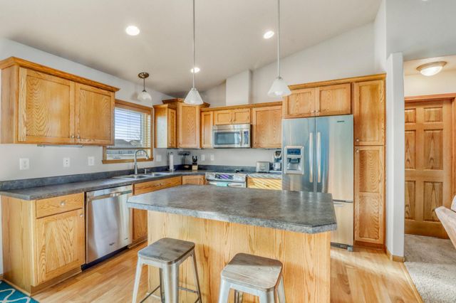 1549 34th Avenue S, Moorhead, MN 56560