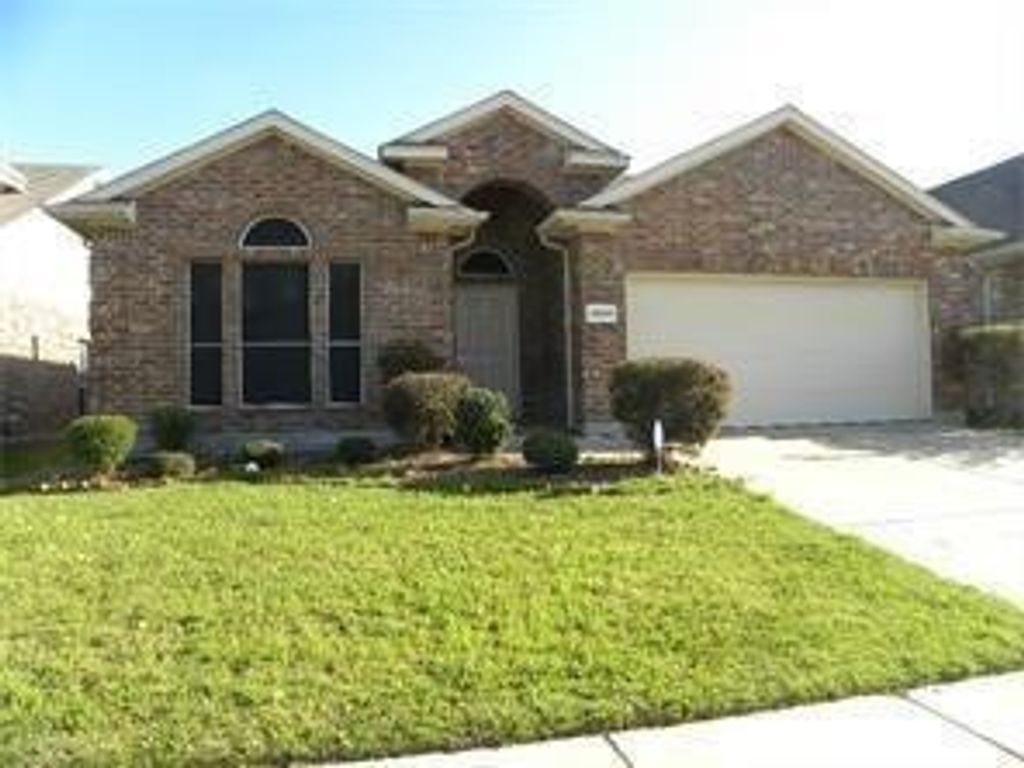 2505 Priscella Drive, Fort Worth, TX 76131