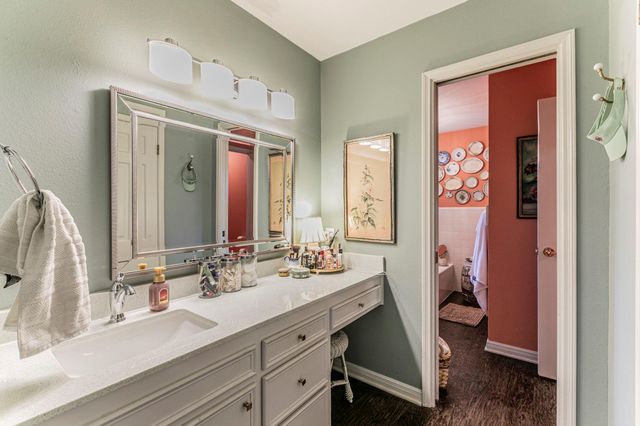 208 Highland Oaks DR, Harker Heights, TX 76548