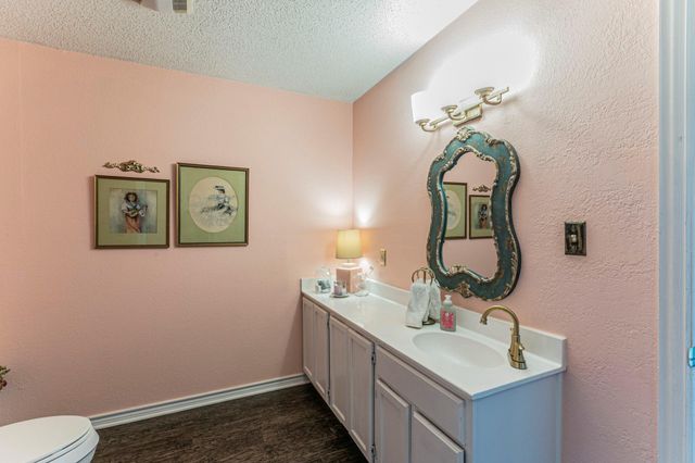 208 Highland Oaks DR, Harker Heights, TX 76548