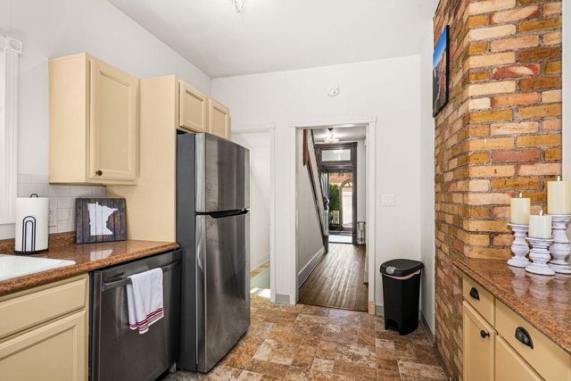 410 E 7th Street, Duluth, MN 55805