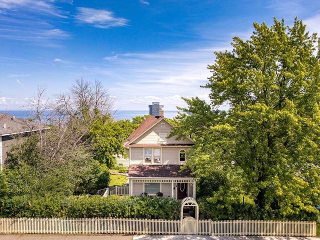 410 E 7th Street, Duluth, MN 55805