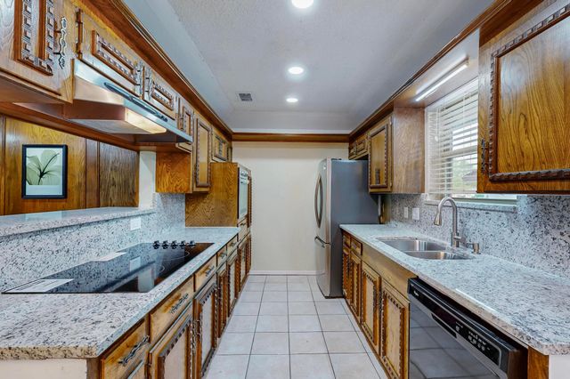 623 Middale Road, Duncanville, TX 75116