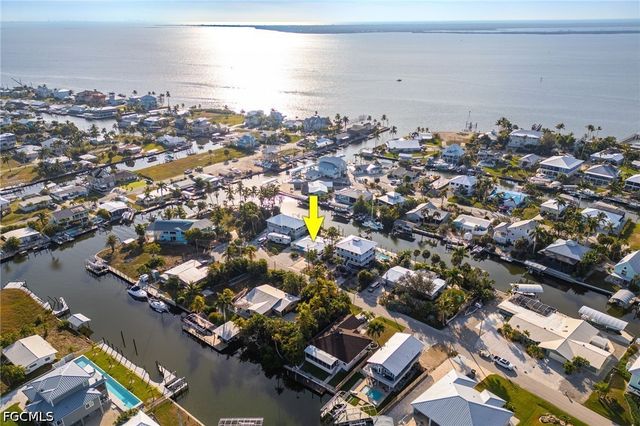 3571 Emerald AVE, St James City, FL 33956