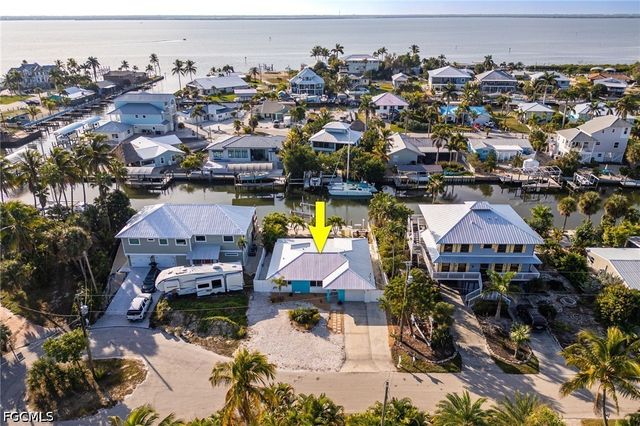 3571 Emerald AVE, St James City, FL 33956