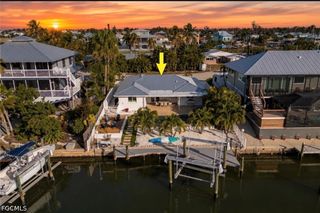 3571 Emerald AVE, St James City, FL 33956