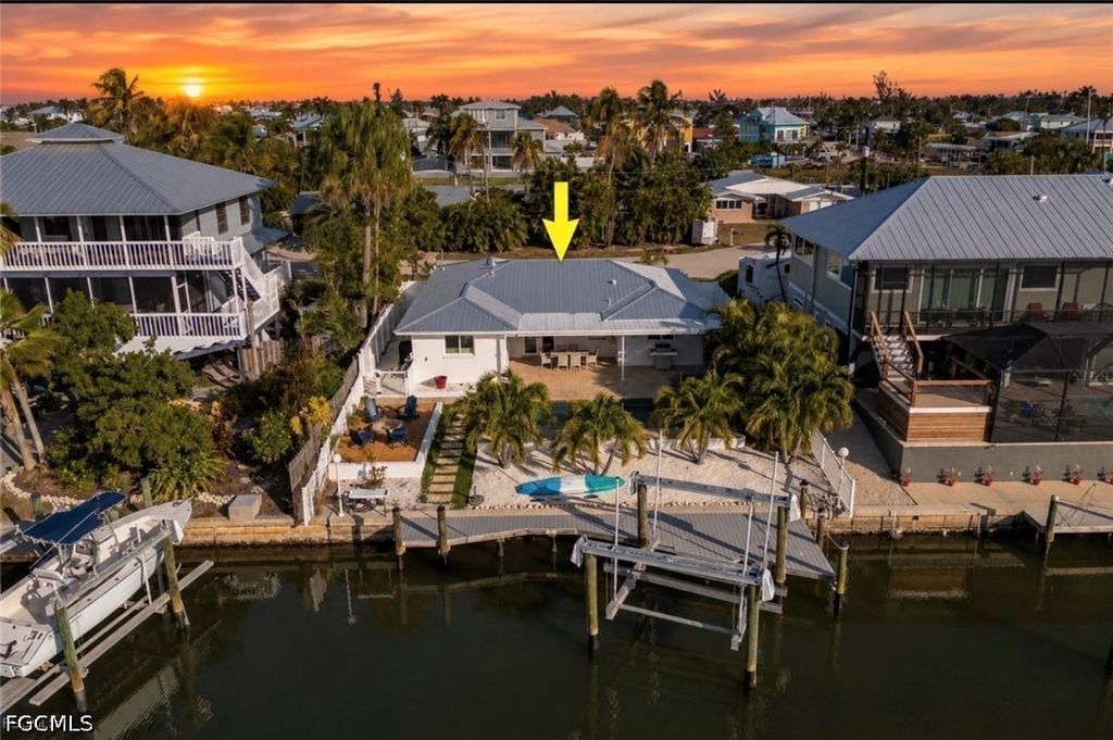 3571 Emerald AVE, St James City, FL 33956