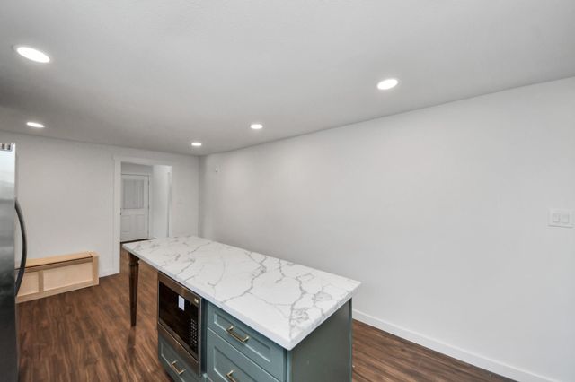 1015 E 32nd Street, Houston, TX 77022