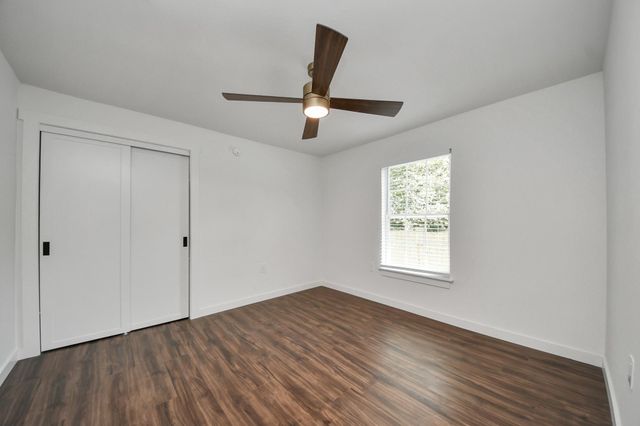 1015 E 32nd Street, Houston, TX 77022