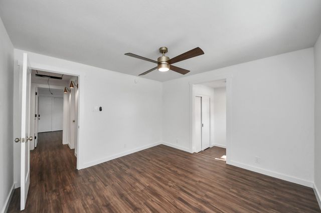 1015 E 32nd Street, Houston, TX 77022