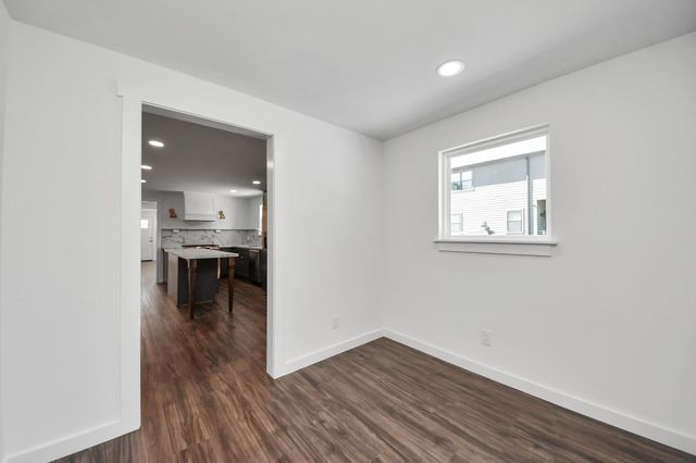 1015 E 32nd Street, Houston, TX 77022