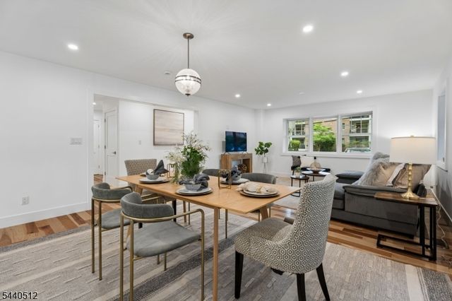 941 Lincoln Ave E, Cranford Twp., NJ 07016