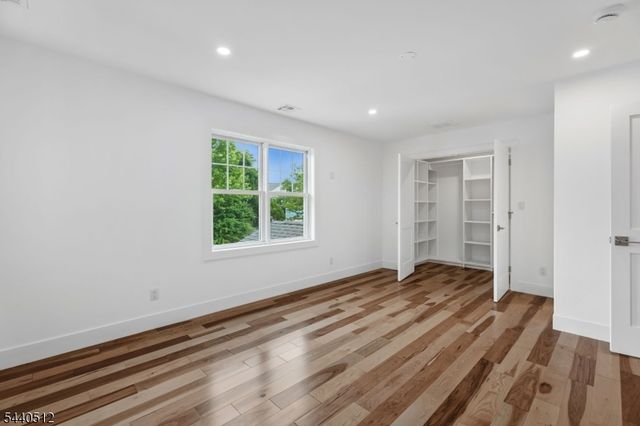 941 Lincoln Ave E, Cranford Twp., NJ 07016