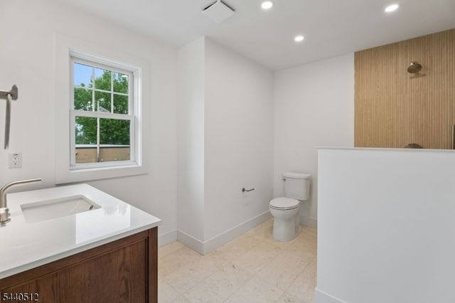 941 Lincoln Ave E, Cranford Twp., NJ 07016