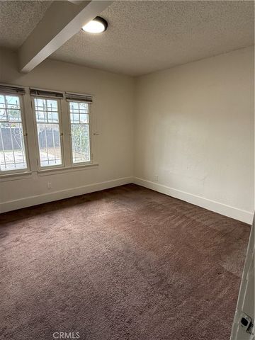 860 W 56th, Los Angeles, CA 90037