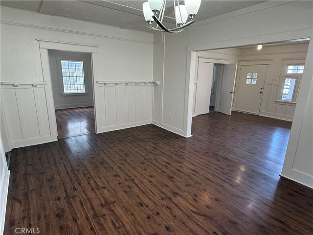 860 W 56th, Los Angeles, CA 90037