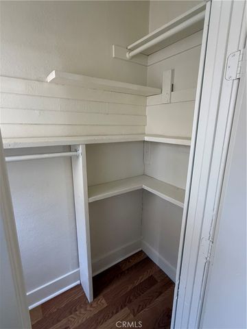 860 W 56th, Los Angeles, CA 90037