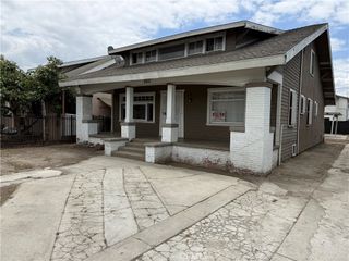 860 W 56th, Los Angeles, CA 90037