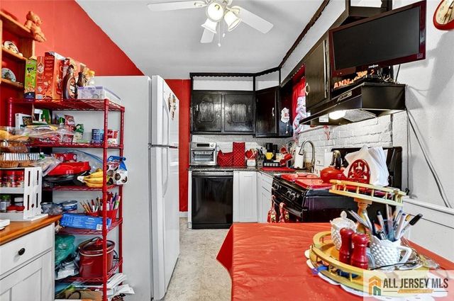 84 S Inman Avenue, Avenel, NJ 07001