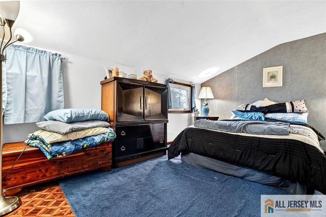 84 S Inman Avenue, Avenel, NJ 07001