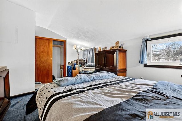 84 S Inman Avenue, Avenel, NJ 07001