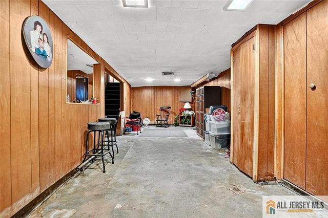 84 S Inman Avenue, Avenel, NJ 07001