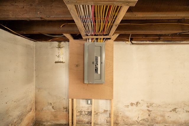 5 Lombard Ave, Athol, MA 01331