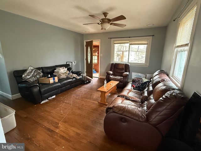 2622 GROVETON ST, Alexandria, VA 22306