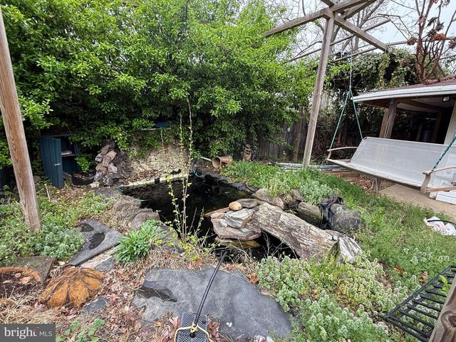 2622 GROVETON ST, Alexandria, VA 22306