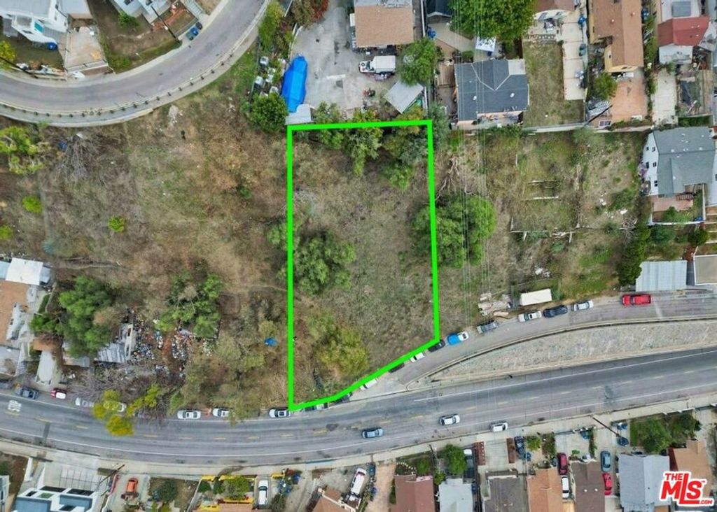 Image 2 of property listing at 1000 N Gage Avenue, Los Angeles, CA 90063