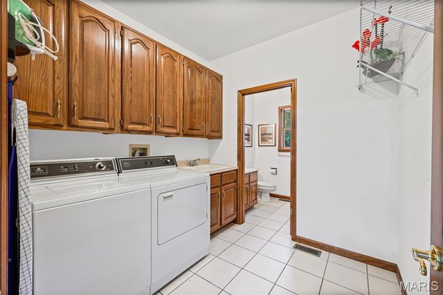 1301 Hillside Estates Drive, Pevely, MO 63070
