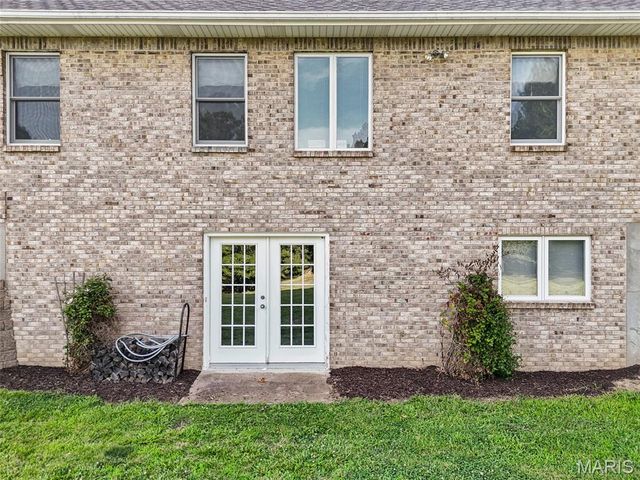 1301 Hillside Estates Drive, Pevely, MO 63070