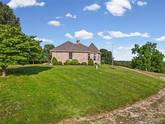 1301 Hillside Estates Drive, Pevely, MO 63070