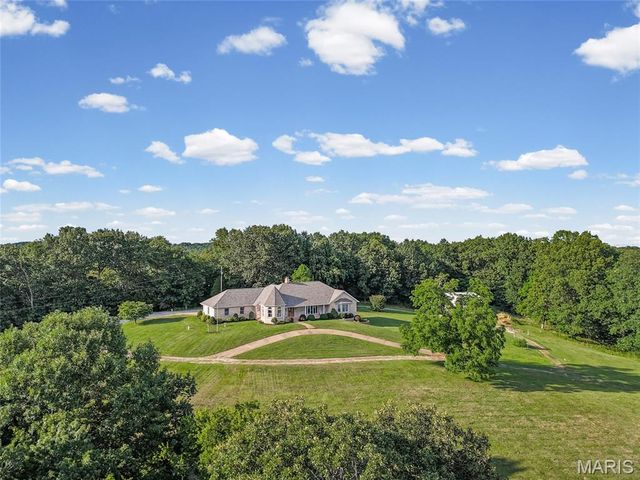 1301 Hillside Estates Drive, Pevely, MO 63070