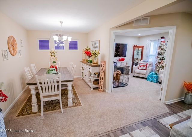 261 Boulders West Dr, Shepherdsville, KY 40165