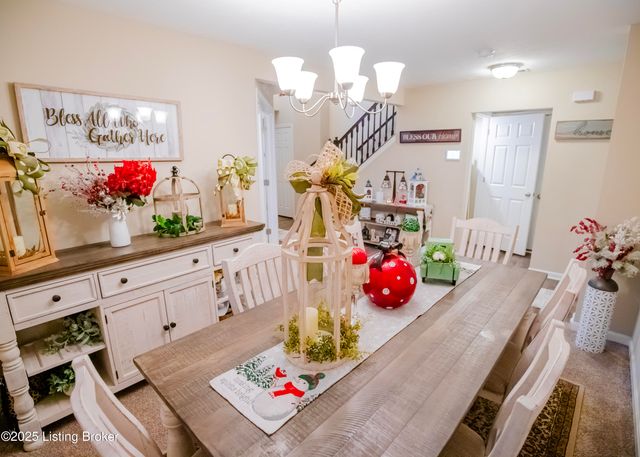 261 Boulders West Dr, Shepherdsville, KY 40165