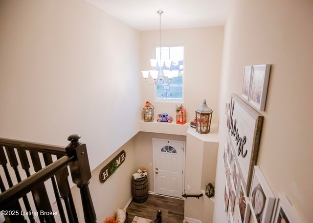 261 Boulders West Dr, Shepherdsville, KY 40165